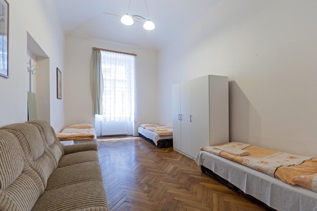 Gallery Hostelプラハ エクステリア 写真
