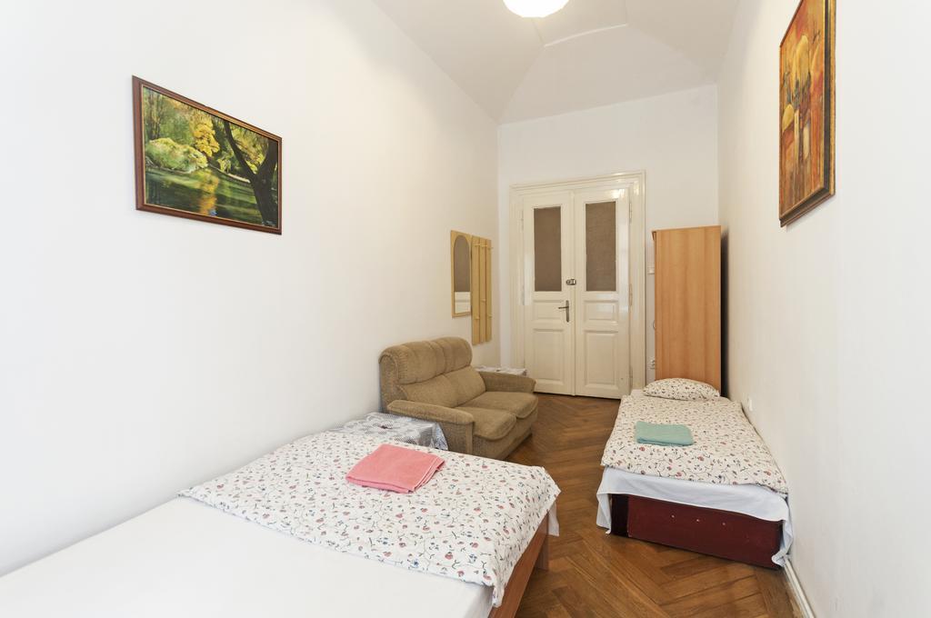 Gallery Hostelプラハ エクステリア 写真